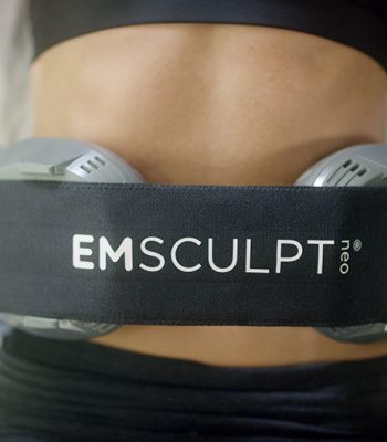 Het-antwoord-op-de-5-meestgestelde-vragen-over-EMSCULPT-Neo-2-min-800x530